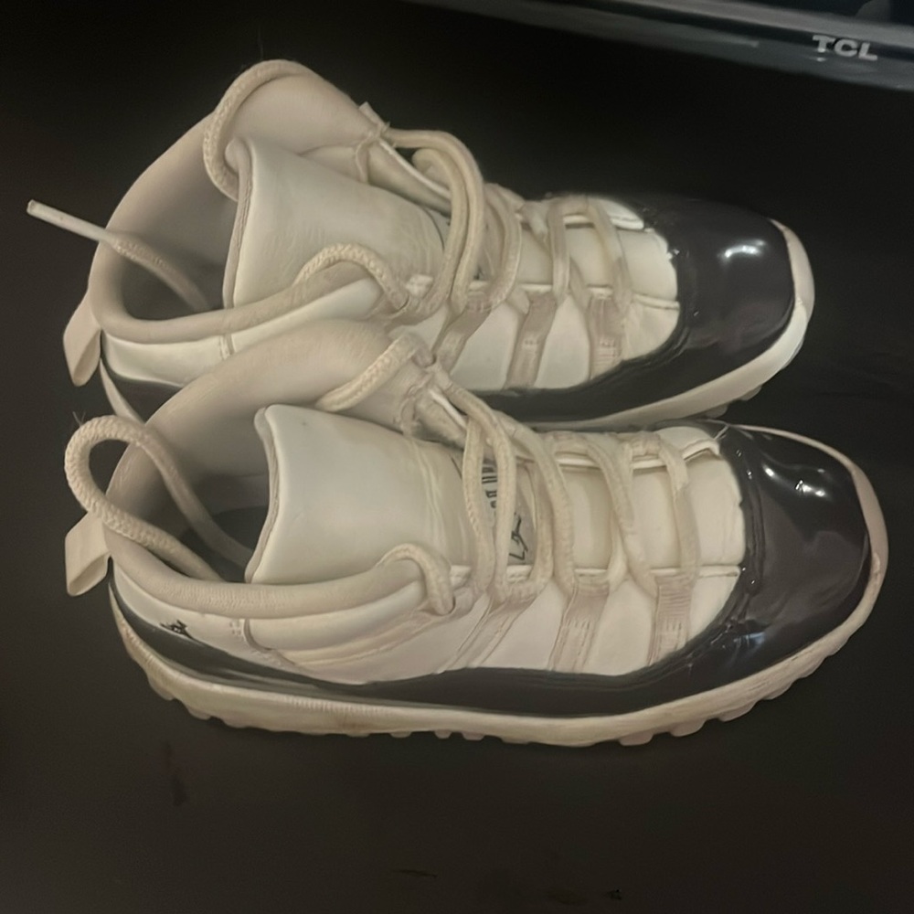 Jordan 10s pink bottom